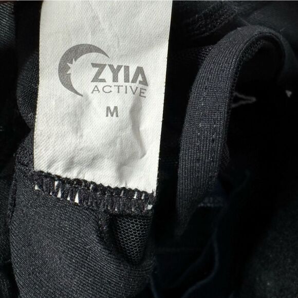 Zyia athletic sport bra size medium - Picture 3 of 6